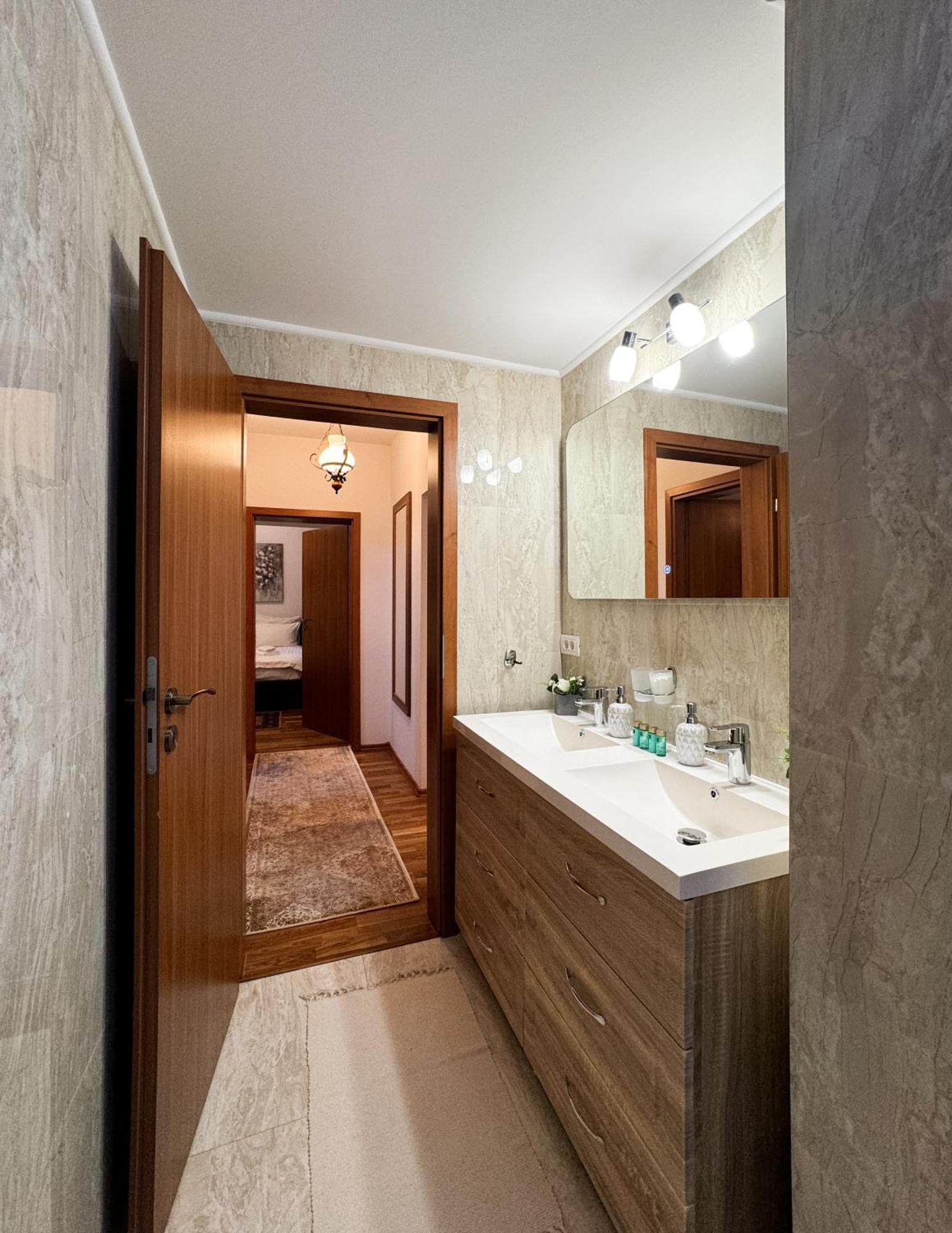 Impala Sinaia - Kudu Apartment ภายนอก รูปภาพ